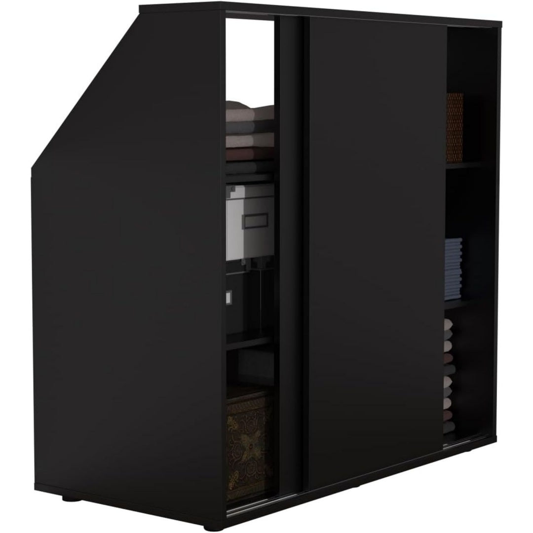 Kleiderschrank mit schraeger Wand im Dachgeschoss-Schlafzimmer Schrank fuer schraege Waende